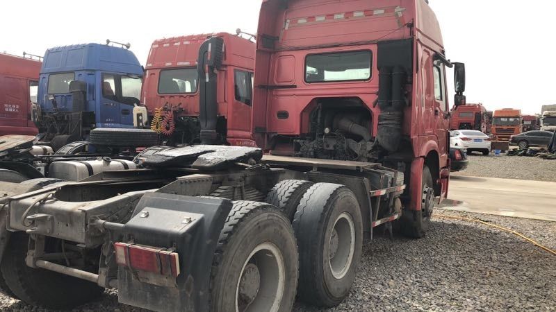 Modus des Antriebs-6x4 verwendete Marke Traktor-LKW Sinotruck HOWO mit 3-Sitze-