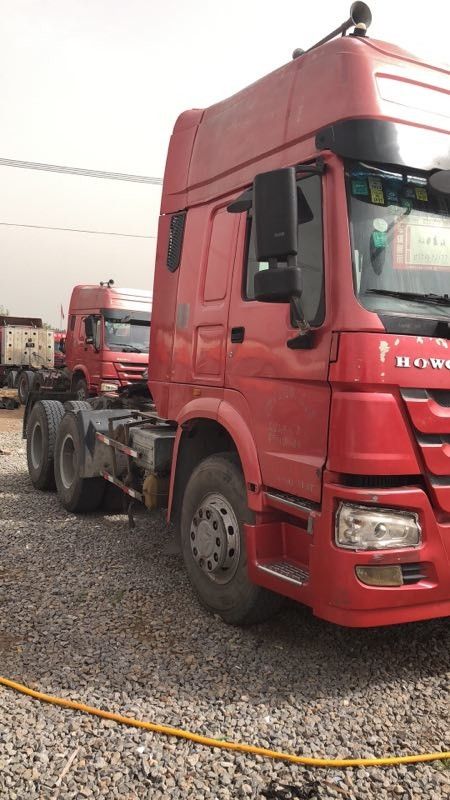Modus des Antriebs-6x4 verwendete Marke Traktor-LKW Sinotruck HOWO mit 3-Sitze-