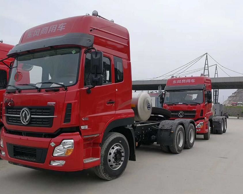 Dongfeng benutzte LKW-Anhänger, verwendeten Modus der Traktor-Einheits-7560×2500×3030mm des Antriebs-6×4