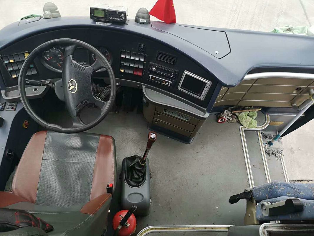2013-jährige 50-Sitze- benutzte Trainer-Bus Youngman-Marken-Doppelt-Selbsttür mit großem Airbag