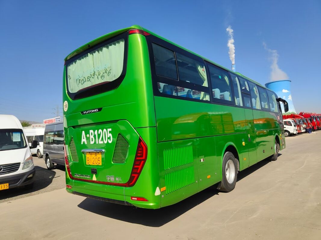 Gebrauchter Yutong ZK6117 Bus Weichai Dieselmotor Doppeltür 50 Sitzplätze Luxus-Reisebus Linkslenker zu verkaufen