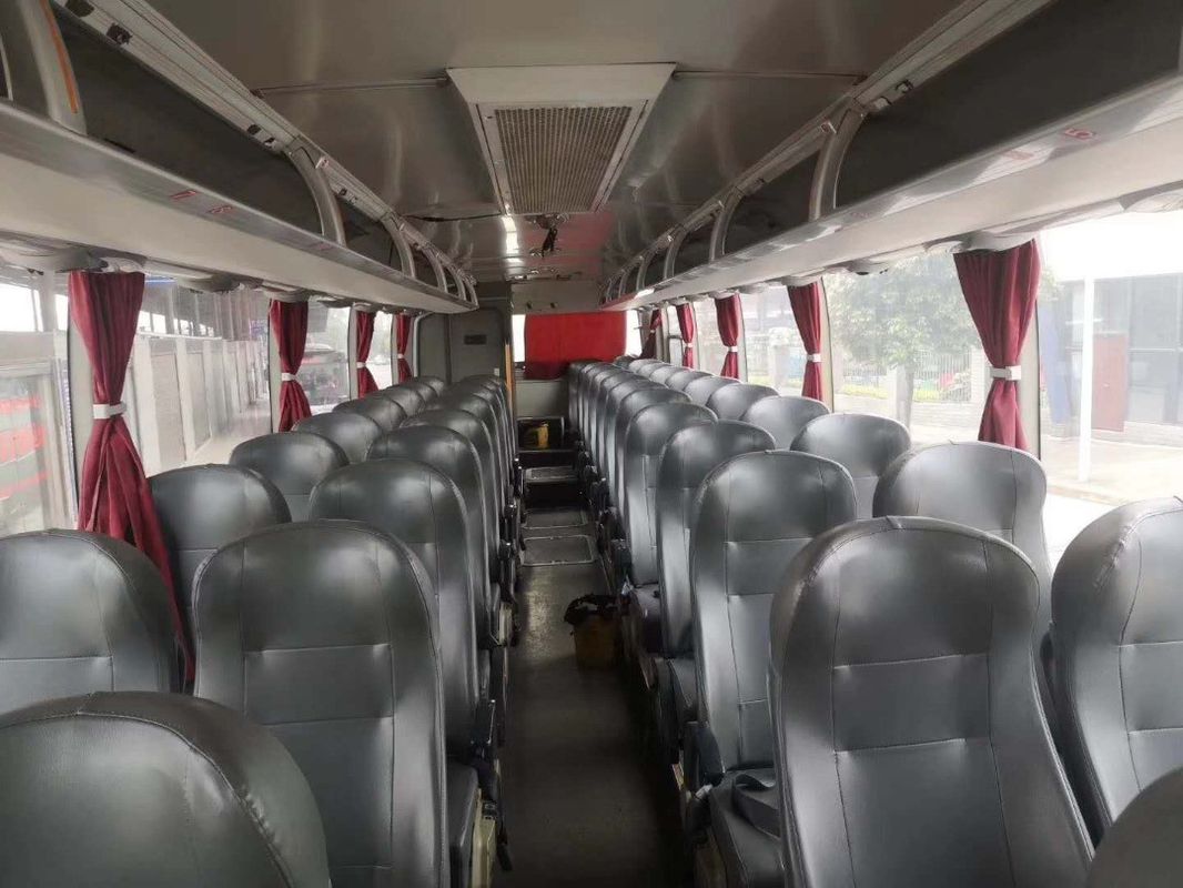 Benutzte starke Dieselsitze Trainer-Bus Yutongs zk6127 Spant-25-57 mit Wechselstrom-Toilette
