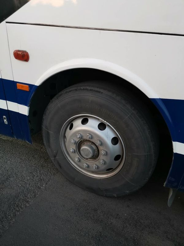 Linker Hand-Antrieb benutzte Yutong-Busse/2011-jährigen benutzter Trainer-Bus für Transportunternehmen
