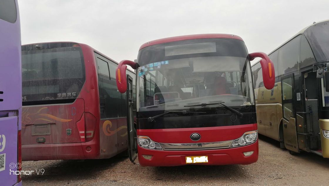 Rotes Yutong benutzte 68-Sitze- RHD Stütz-A/C zwei Dieseltüren des Küstenmotorschiff-Bus-ZK6121HQ3Z
