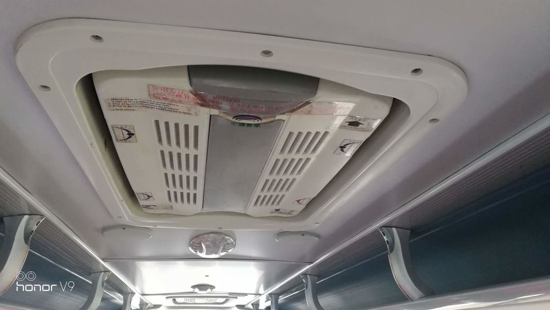 Rotes Yutong benutzte 68-Sitze- RHD Stütz-A/C zwei Dieseltüren des Küstenmotorschiff-Bus-ZK6121HQ3Z