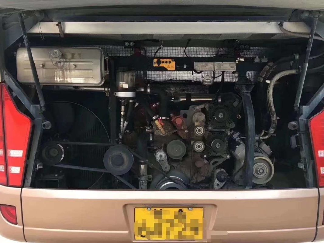 ZK6122 49/55 Sitze Yutong verwendete Küstenmotorschiff-Bus-die linke Handfahrer-Tür-Gesichts-Dieselreise 2013 - 2016-jährig