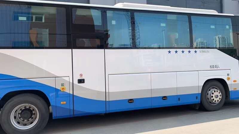 Die 48 Sitz-2018-jährige zweite Hand benutzte Diesel- Bus/super großen Diesel-Lhd-Trainer-Bus