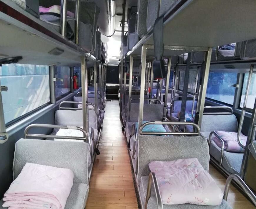 Manuelles verwendetes Dieselyutong transportiert 2017-jährige 42 Sitze Trainer-Sleeper Buss mit weichem Bett