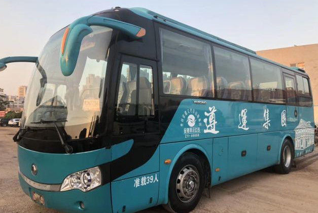 verwendete Handelsbus-2015-jährige 39 Sitz-ISO-Dieselbescheinigung 9m Länge Yutong ZK6908