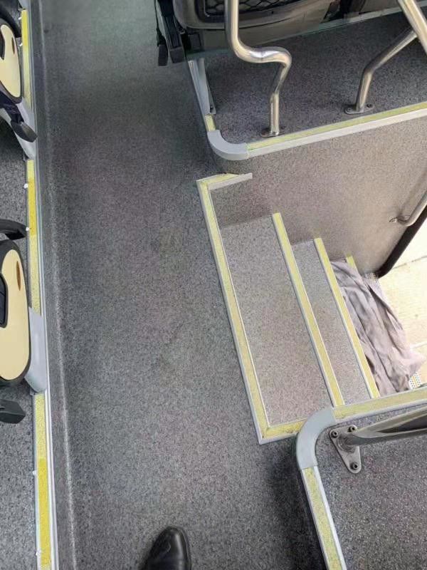 2014-jährige 53 Sitze Luxus verwendetes Yutong transportiert ZK6122 Handreisebus des Modell-zweite