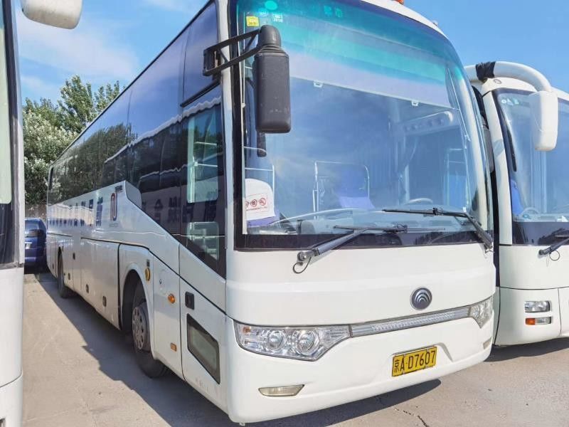 2010-jähriger Diesel-Sitz-RHD benutzter Reise-Bus-Luxusinnenraum Yutong ZK6122 51
