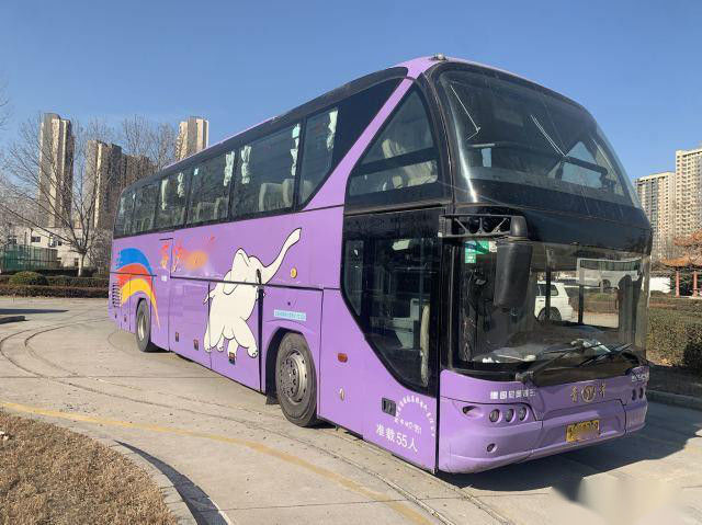 Trainer-Bus Euros IV 3.8m Höhe Youngman JNP6121 55 Sitze verwendeter Trainer Bus Passenger Buses