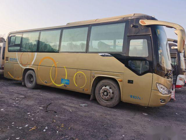Sitze Yutong ZK6878 8.7m Längen-37 benutzten Passagier-Bus-einzelne Tür LHD