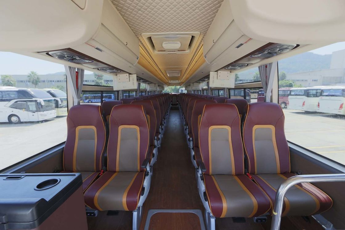 Neues benutzte Dieselreisebus Front Cummins Engine Buses Marken-Doppelt-Axle Euros II 58-70 Sitze goldenen Drachen XML6125