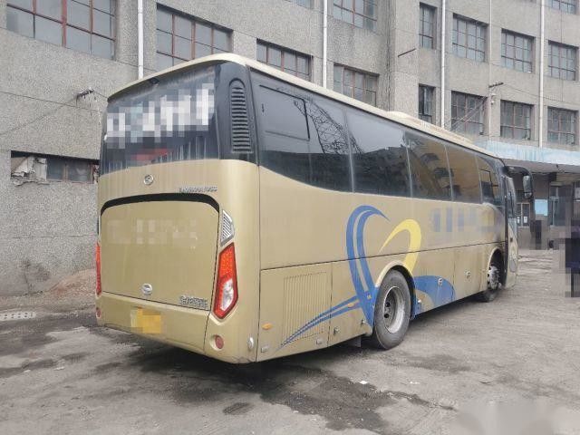 38 Airbag-Fahrgestelle-linker Lenk-Kinglong der Sitz- Yuchai-Heckmotor-sechs Euro- V benutzter Reisebus Zylinder-270hp XMQ6901