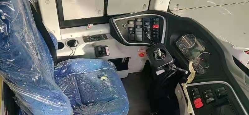 Nagelneuer Yutong-Bus ZK6122H9 mit der 55 Sitzweißen Farbe im Förderungs-Heckmotor