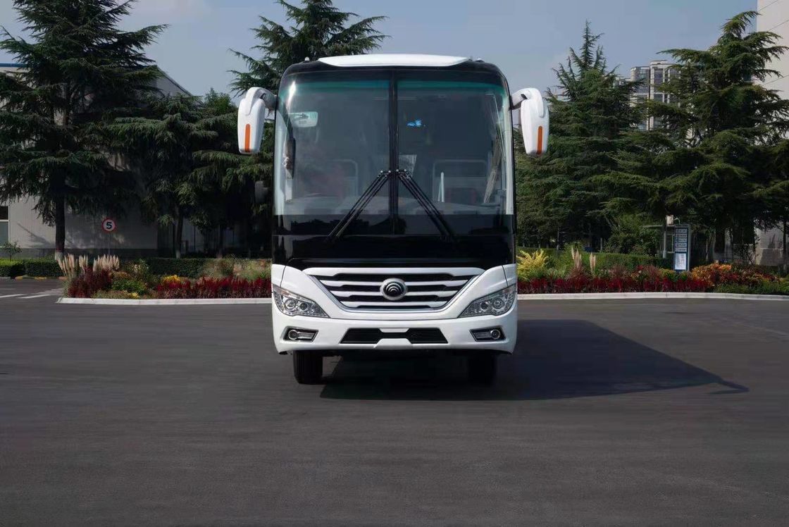Nagelneuer Yutong-Bus ZK6126 verdoppeln Axle With 58 setzt weiße Farbe im Förderungs-Heckmotor