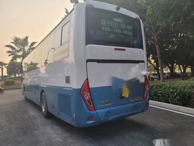 Verwendeter Airbagfahrgestelle-Doppeltürenakt Maschine yuchai Sitze zhongtong Busses LCK6119 48 hinterer, der linken Hand-Antrieb verpackt