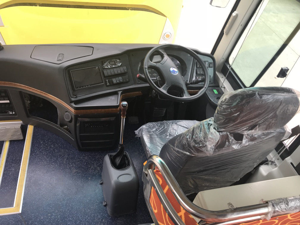Neuer Sitzrechter Antrieb Shenlong-Trainer-Bus SLK6122D 47 neuer Coatch-Bus mit Dieselmotor