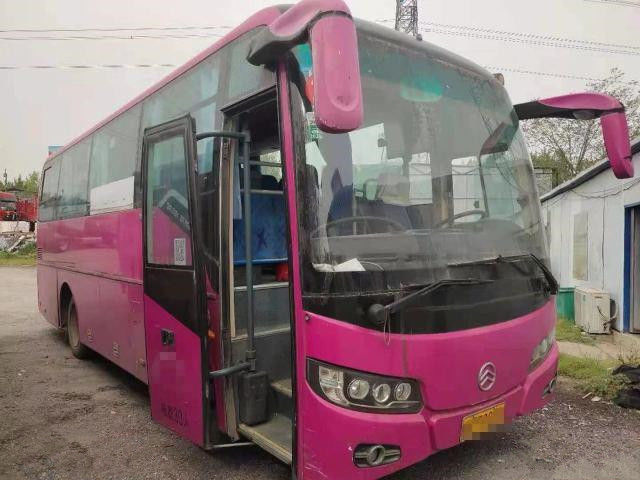 Gegenwärtiger goldener Drache XML6807 verwendete Trainer Bus, das 33 Sitze Bus Dieselmotor 140kw kein Bus des Unfall-LHD benutzten