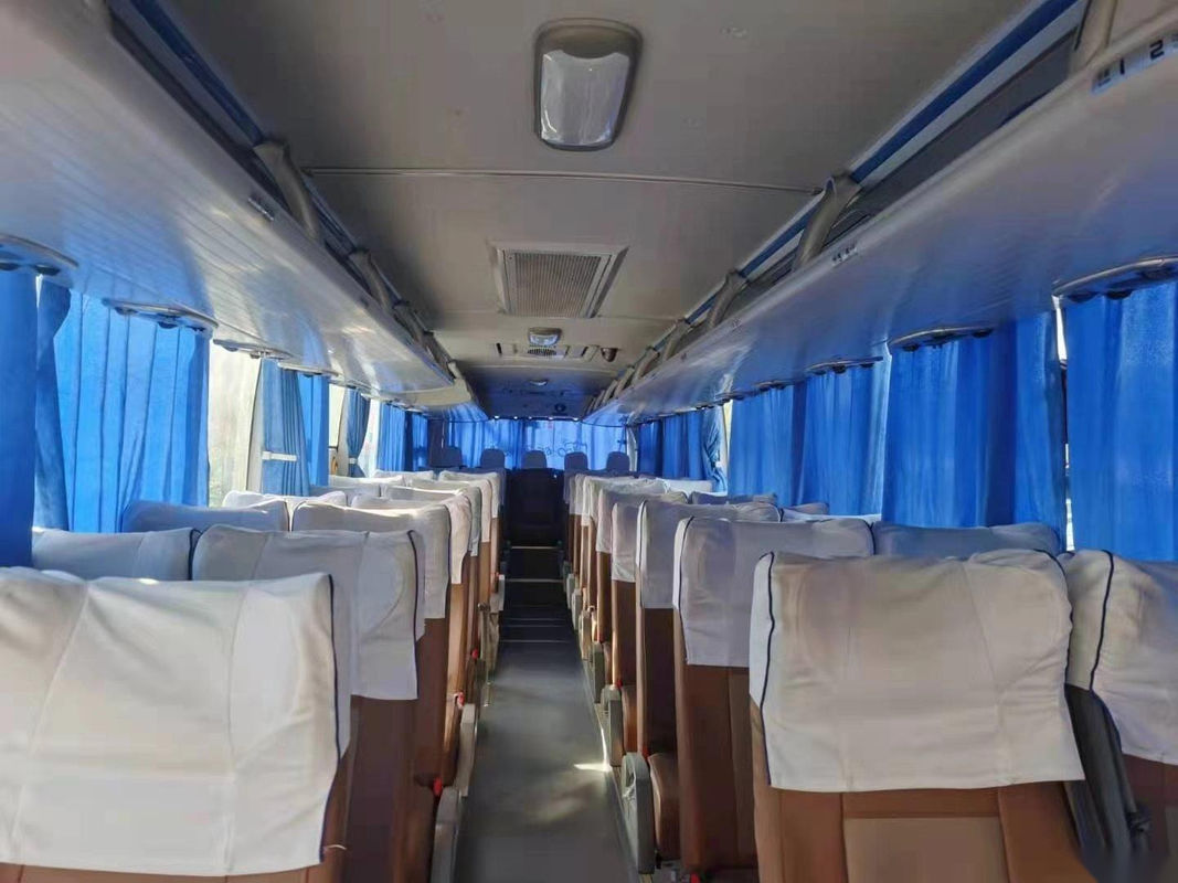 Benutzter Yutong-Bus ZK6110 verließ Steuerungs48 Sitzdoppeltüren Yuchai-Heckmotor niedriger Kilometer benutzten Reisebus