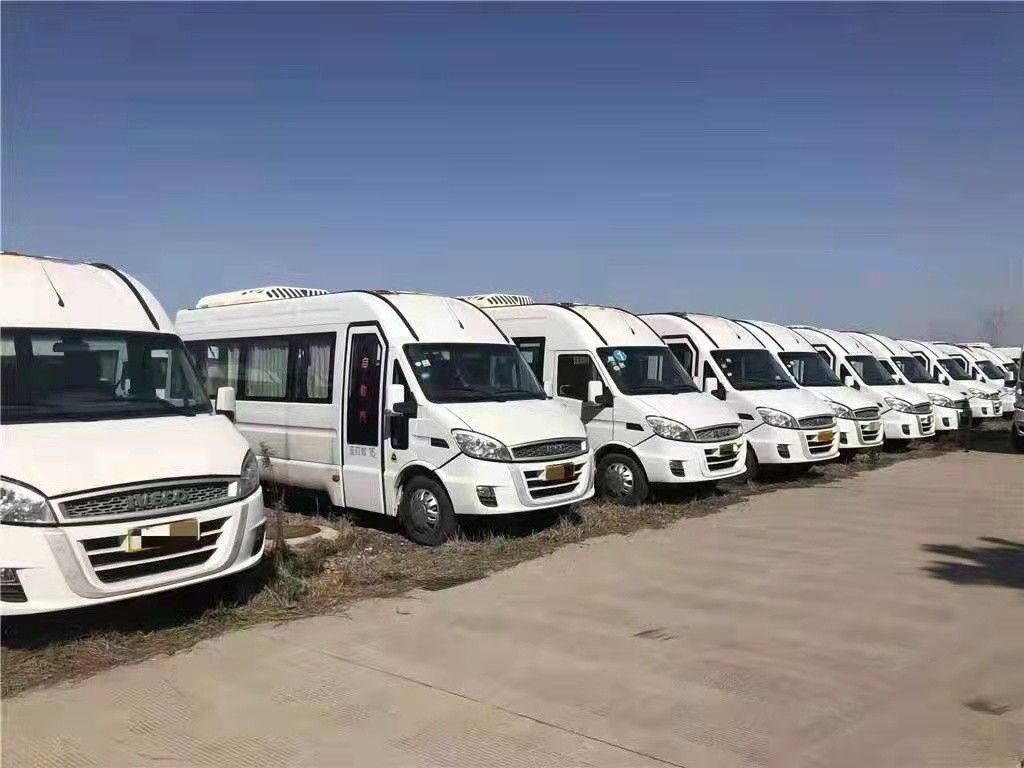 Weiße Marke Gebraucht und Neu Minibus 15 Sitze 129PS Diesel 2016-2017 Jahr