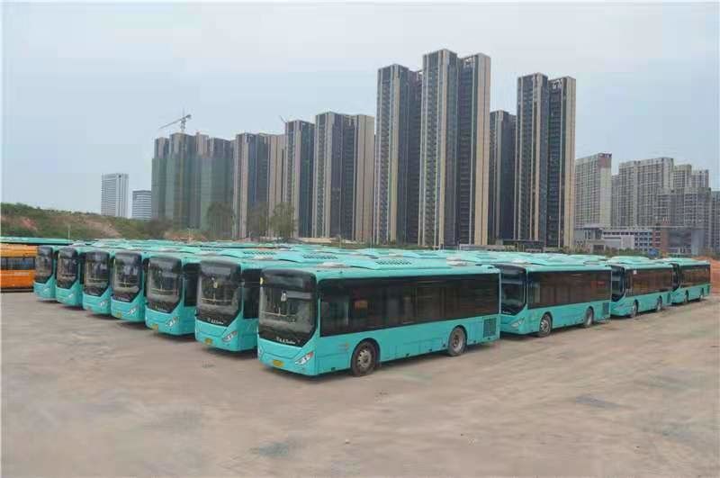 Benutzte Sitze Stadt-Bus Zhongtong LCK6950 27/62 benutzten Getriebe Trainer-Bus 164kw Euro-IV Qijiang