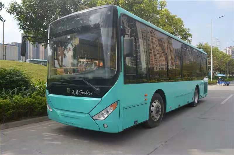 Benutzte 2015-jährige 62 Sitze verwendeter ZHONGTONG-Trainer Bus LCK6950HG Stadt-Bus mit Klimaanlage für Commute