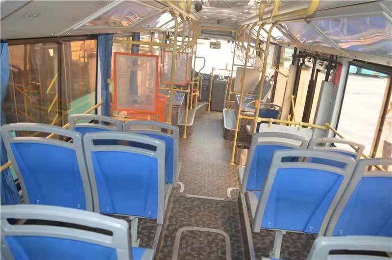 Benutzte 2015-jährige 62 Sitze verwendeter ZHONGTONG-Trainer Bus LCK6950HG Stadt-Bus mit Klimaanlage für Commute