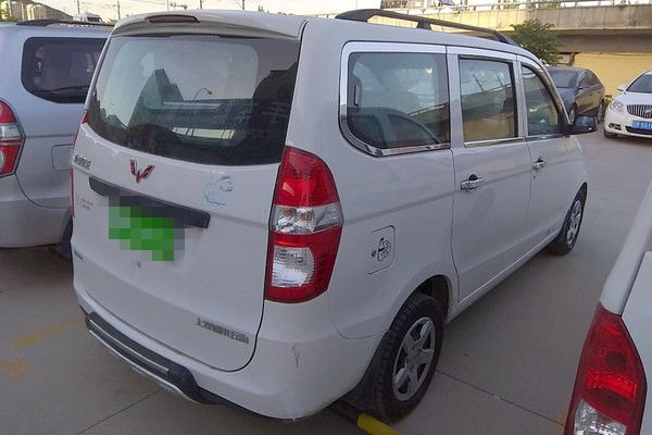 2014-jährige Sitze Mini Bus Used Cars Gasoline Wulings-Gebrauchtwagen-7 tanken LHD-Antrieb