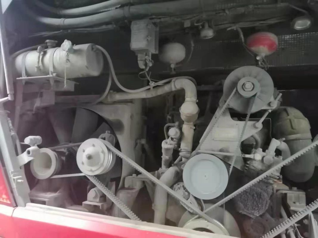 Benutzte Sitze Yutong-Zug-ZK6127 55 verließen Seerting-Airbag-Fahrgestelle-Heckmotor-Euro-III benutzten Reisebus für Afrika