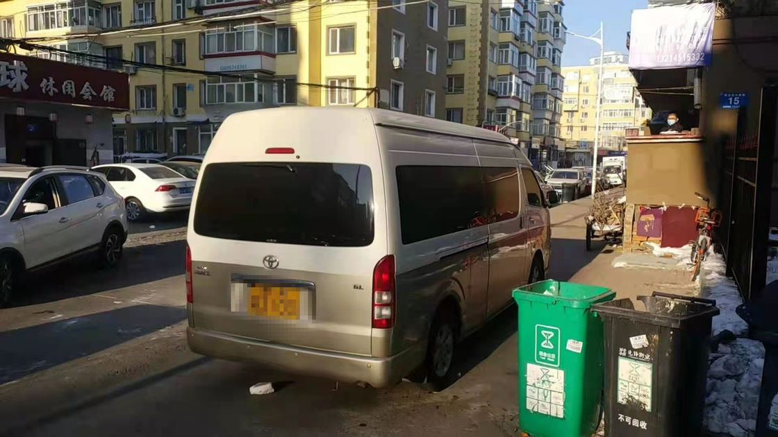 Das 2014-jährige 13 Sitzbenzin Toyota Hiace benutzte Mini Bus With High Roof-Automatikgetriebe