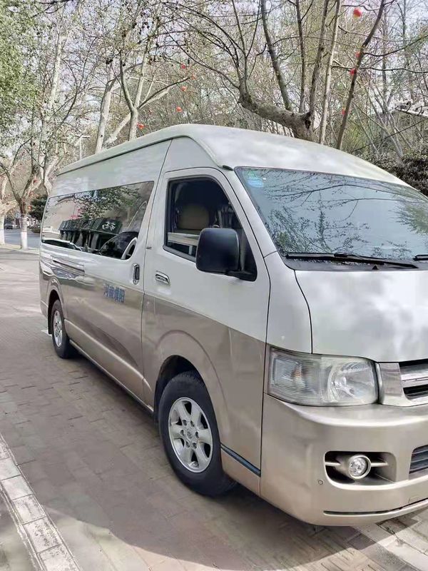 Das 2007-jährige 13 Sitzbenzin Toyota Hiace benutzte Mini Bus With Luxury Seat-Automatikgetriebe-hohes Dach