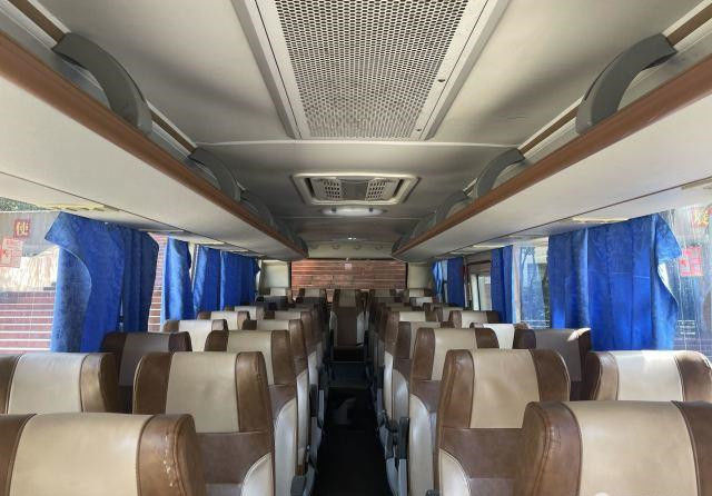 39 Sitze verwendete 2016-jährige SLK6873 Shenlong Marke Trainer-Bus mit ausgezeichnetem Dieselmotor