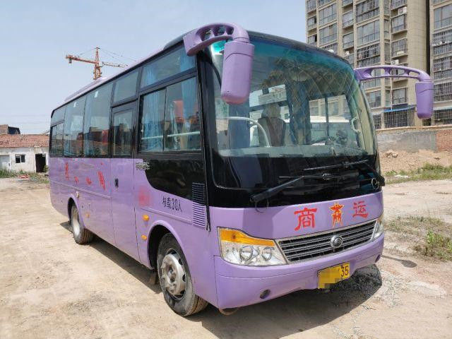Verwendeter Yutong-Bus-ZK6752 30 niedriger Kilometer Sitz-Diesel-Front Engine Used Mini Bus-Euro-IV