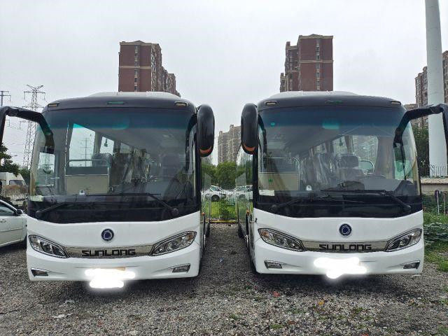 neuer der Reisebus 38Seats Sunlong-Marken-SLK6903 neuer Heckmotor Bus Low Kilometers Yuchai Airbag-Fahrgestelle-2020 des Zug-Euro6