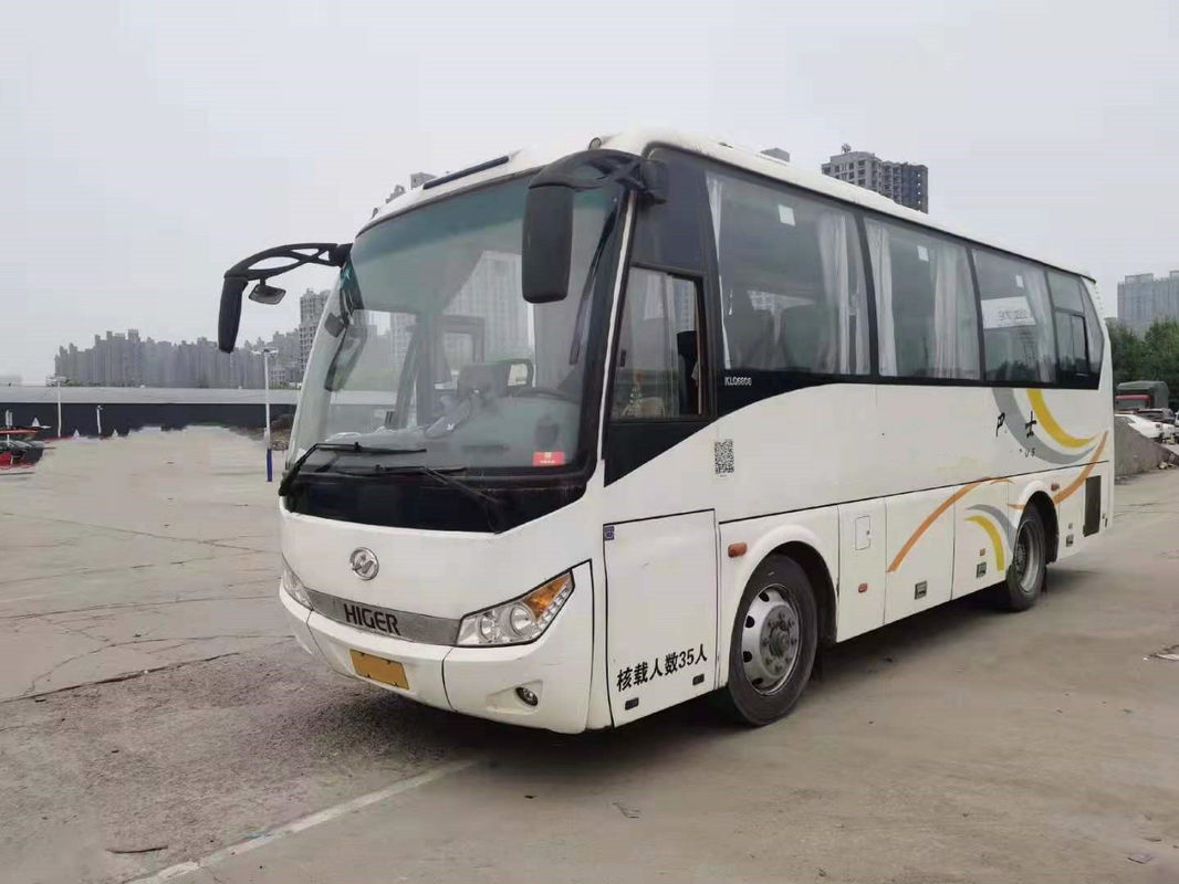 Benutzter höherer Bus KLQ6808 35 setzt Yuchai-Heckmotor 140kw verwendete niedrigen Kilometer Trainer-Bus Steel Chassiss