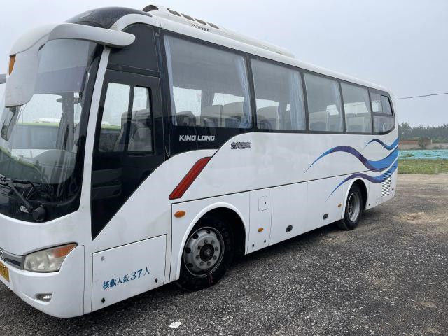 Benutzter Kinglong-Bus XMQ6859 37 setzt Stahlfahrgestelle-einzelnes Tür Yuchia-Heckmotor-Euro-III benutzten Reisebus