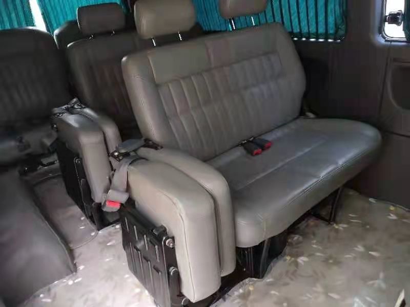 Verwendeter Mini Bus Brand Benz 15 Sitze benutzt niedriger Kilometer Benz Cars MB100