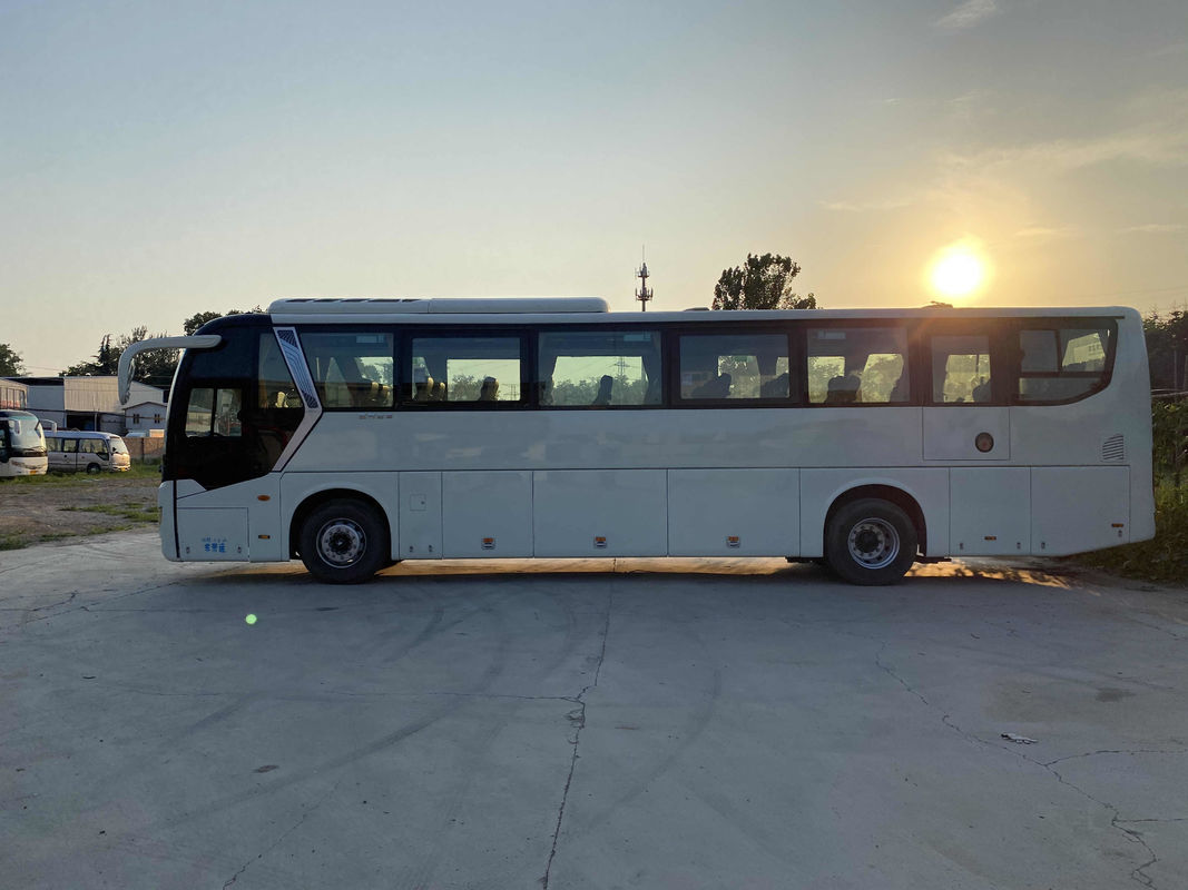 Zug-Bus Golden Dragons XML6122 52 des neuen Typs benutzten Luxussitzdoppeltüren Passagier-Bus 12meter LHD