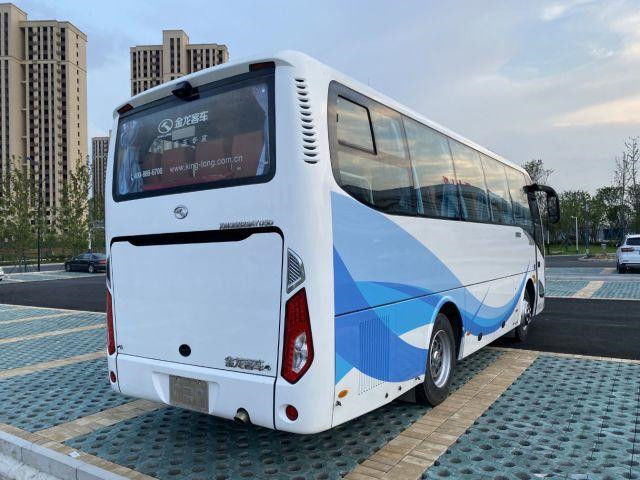 Zweite Hand Kinglong verwendete Trainer Bus 36 Sitze, die manueller linker Hand-Antrieb Marke XMQ6829 transportiert