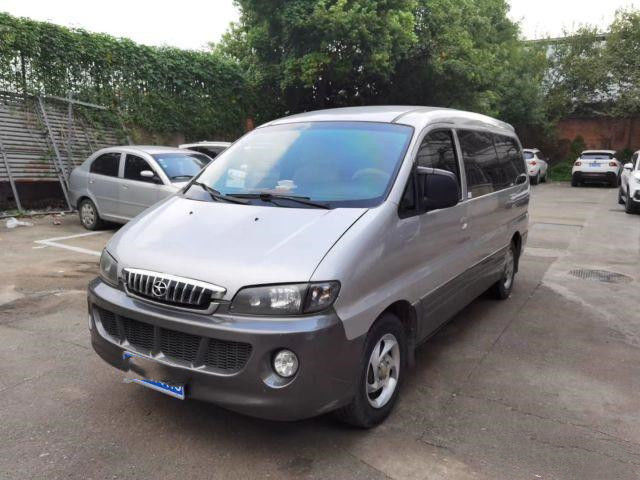 Verwendete Fahrzeug Jianghuai-Marken-hohe Qualität HFC6518 hergestellt in China 7 Sitze Mini Cars