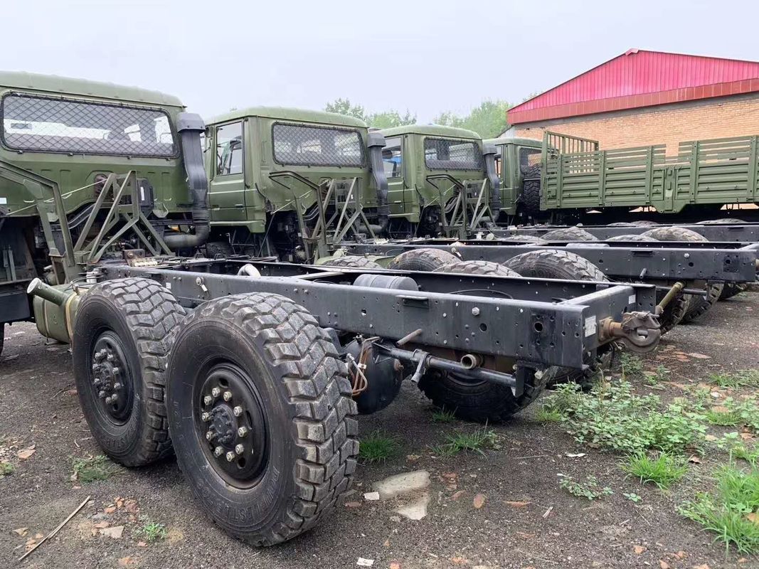 LKW-Fahrgestelle Dongfeng 6x6 4x4 Off Road Wüsten-LKW-Wohnwagen-LKW-Militärfahrzeug-Fahrgestelle