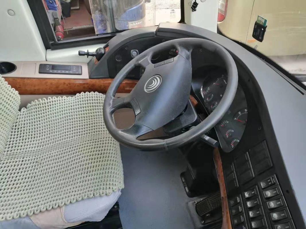 Zweite 2019-jährige benutzte Yutong Busse Hand-Yutong-Bus-ZK6122 fast neu in LHD-Steuerung