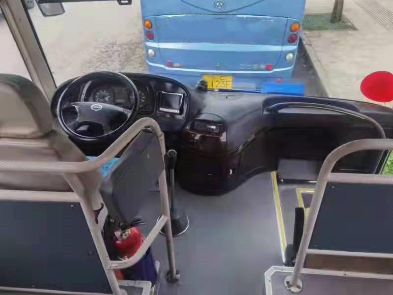 Höherer Bus Trainer-Buses 65 Tansanias KLQ6129 Yutong im langen benutzten Plan-Toyota-Küstenmotorschiff-Bus Sitzrhd Front Engine 2+3