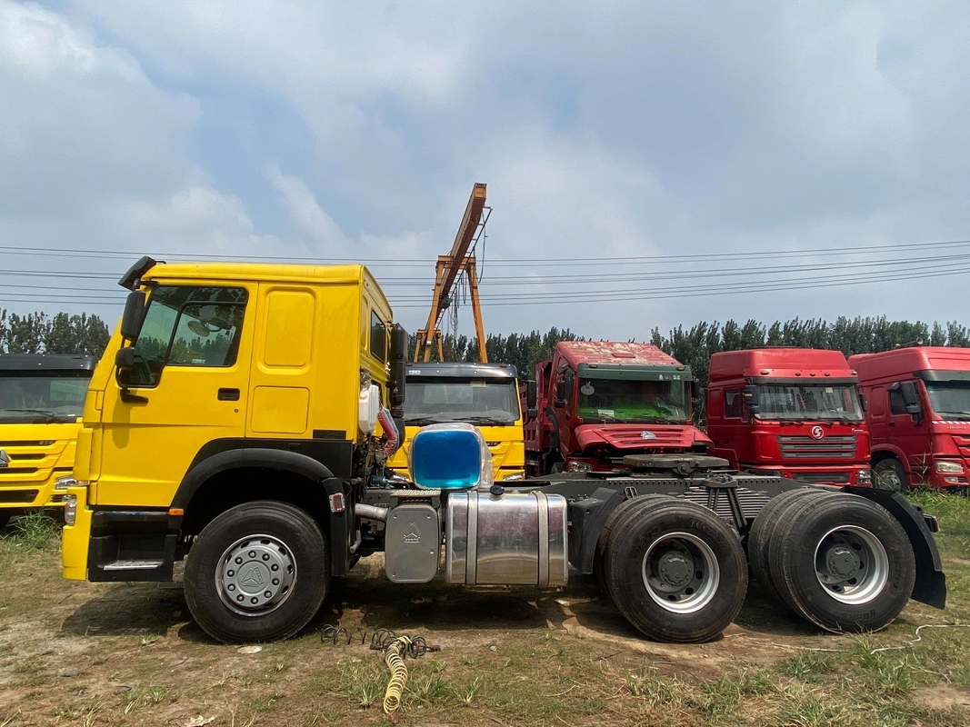 Benutzter HOWO 375hp Hand-Howo-Traktor-Kopf des Traktor-LKW-6*4 zweites mit guter Zustand