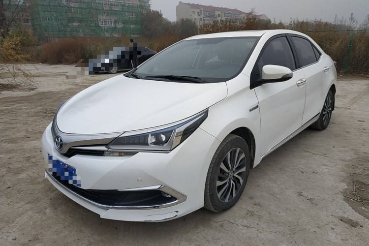 Benutzte Corolla-Auto-elektrische Hochgeschwindigkeitsautos mit Corollas 2021 1.2T S-CVT der Pionier-5 Tür-Limousine-Auto Sitzweißem Farbe4