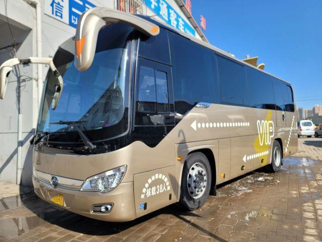 Bus Youtong Zk6908 Sitztouristenbus-Zug-Yuchai 270kw des Bus-Passagier-Zähler-38 Maschine