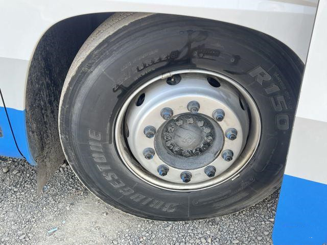 Achse 2 benutzte Bus-den Luxus-33 Sitzmaschinen-Doppeltüren-Airbag Passanger Yutong