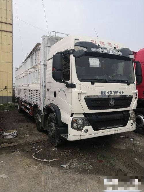 Lager-Gitter-Art 420hp LHD Howo Fracht benutzte Kipplaster-6*2